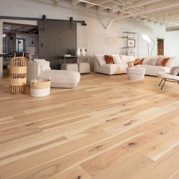 Casabella Sandy Reef Hickory · Character Brushed — Hickory